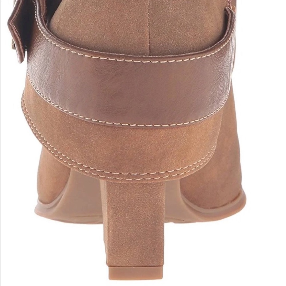Life stride Women's Wendy Ankle Bootie - Picture 5 of 5